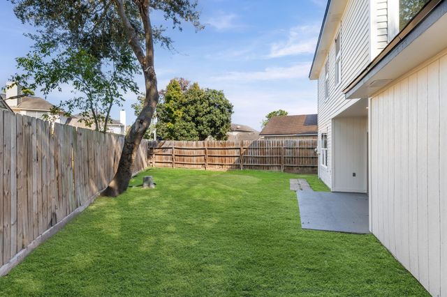 11003 Landsbury Court, Houston, TX 77099