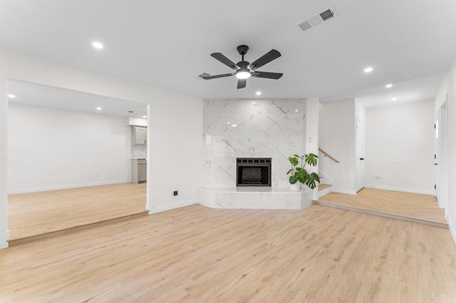 11003 Landsbury Court, Houston, TX 77099