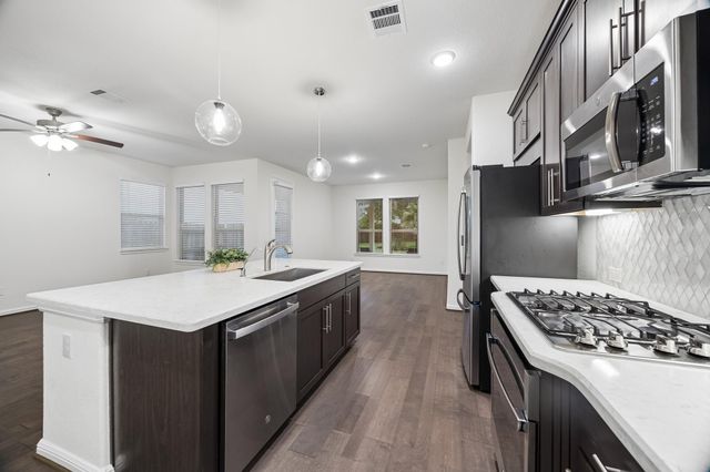 126 Wild Wisteria Lane, Montgomery, TX 77316