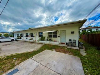 2041 jackson st 2, Hollywood, FL 33020