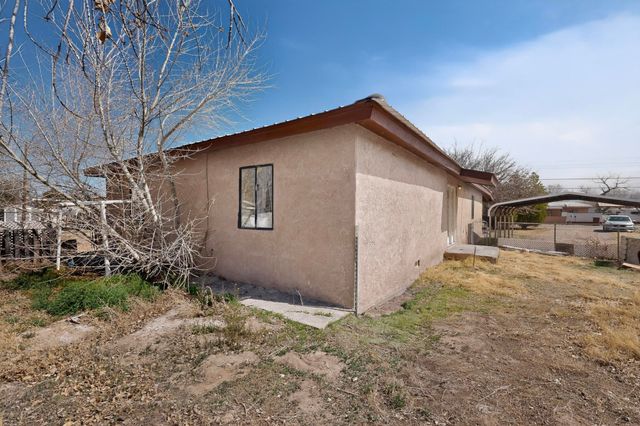 513 Gabaldon Road, Belen, NM 87002