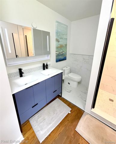 3210 Lake George Road, Oakland Charter Township, MI 48363