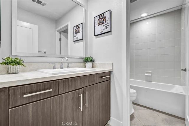 600 Rockfeller, Irvine, CA 92612