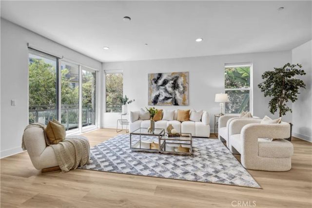 600 Rockfeller, Irvine, CA 92612