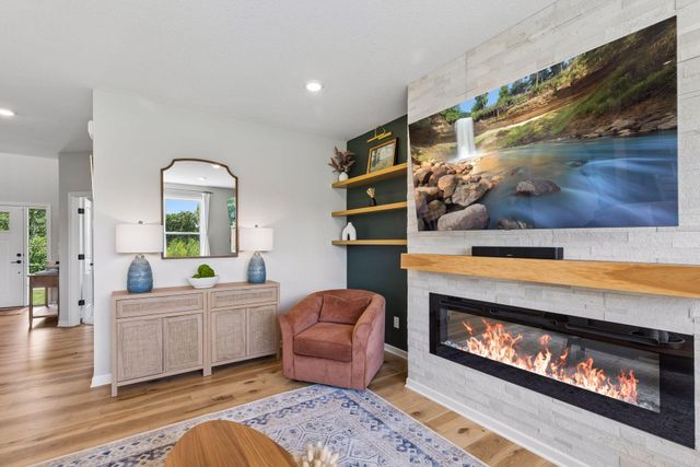 8143 Haywood Drive, Lino Lakes, MN 55014