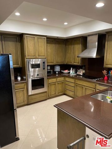 2142 CENTURY PARK Lane 108, Los Angeles, CA 90067