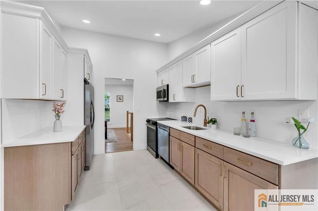 52 Gaub Road, Old Bridge, NJ 08857