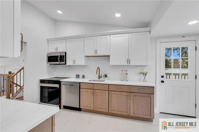 52 Gaub Road, Old Bridge, NJ 08857