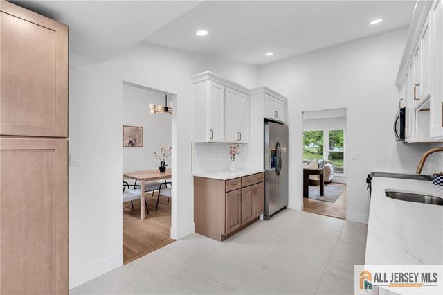 52 Gaub Road, Old Bridge, NJ 08857