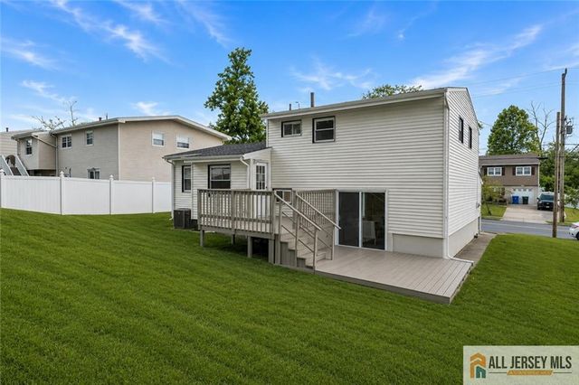 52 Gaub Road, Old Bridge, NJ 08857