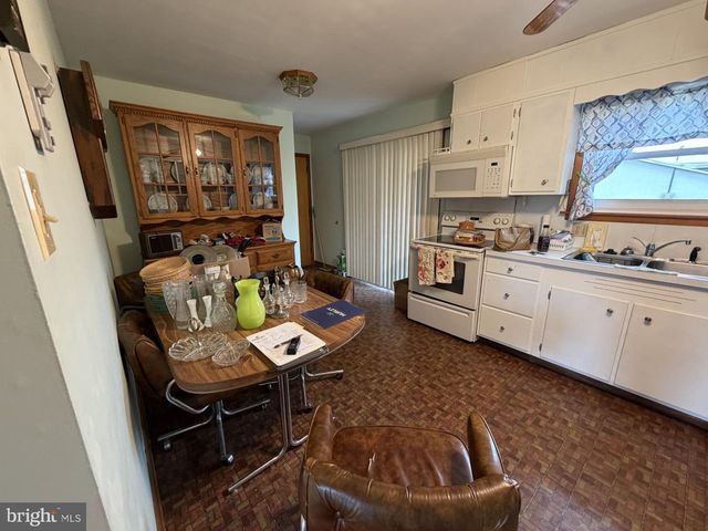 7935 SCENIC DRIVE, Shippensburg, PA 17257