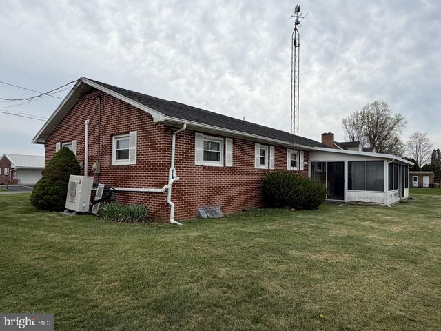 7935 SCENIC DRIVE, Shippensburg, PA 17257