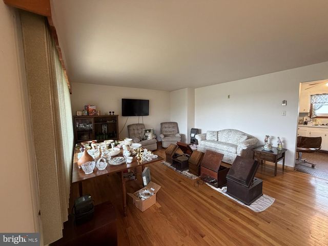 7935 SCENIC DRIVE, Shippensburg, PA 17257