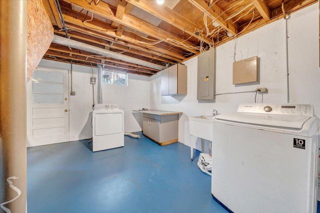 3332 Maplelawn AVE, Roanoke, VA 24012