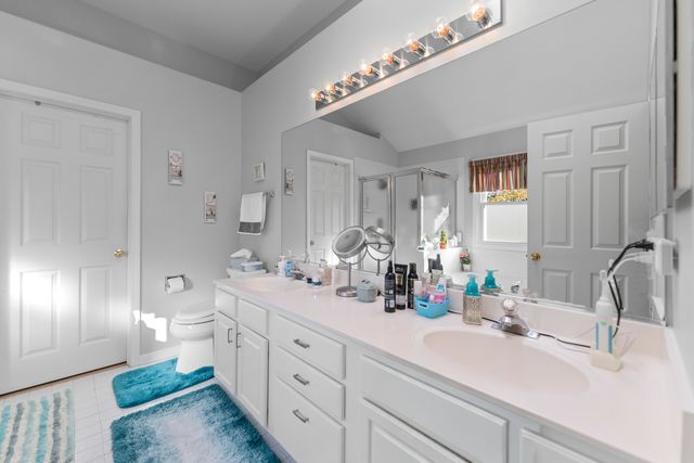 1080 Wakefield Drive, Elgin, IL 60120