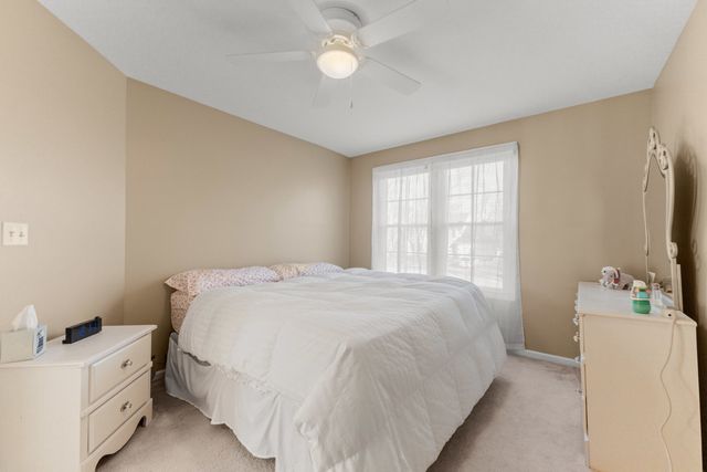 1080 Wakefield Drive, Elgin, IL 60120