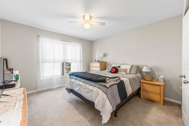 1080 Wakefield Drive, Elgin, IL 60120