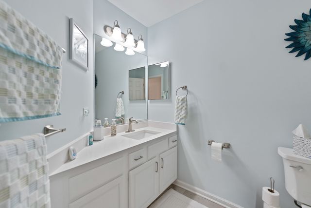 1080 Wakefield Drive, Elgin, IL 60120