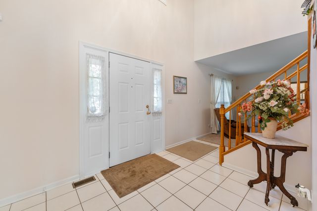 1080 Wakefield Drive, Elgin, IL 60120