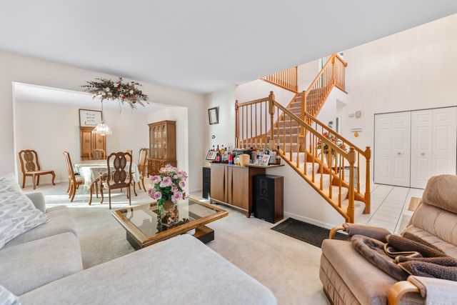 1080 Wakefield Drive, Elgin, IL 60120