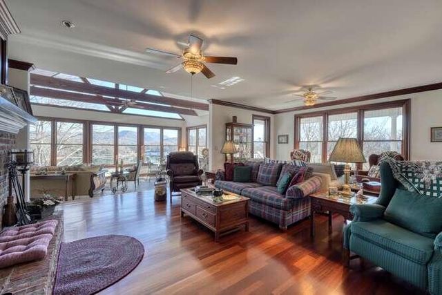 29 Caboose Lane, Hayesville, NC 28904