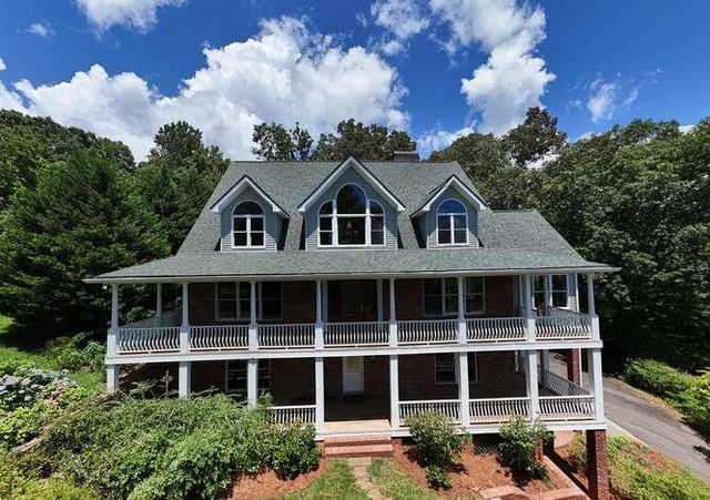 29 Caboose Lane, Hayesville, NC 28904