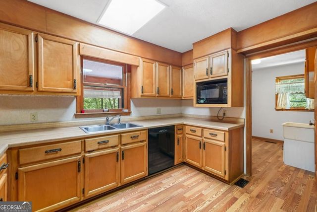 509 Ponderosa Road, Ellijay, GA 30540