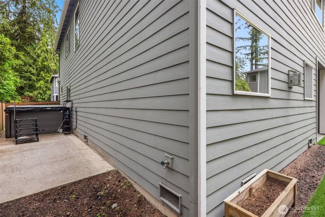 18315 17th Avenue W, Lynnwood, WA 98037