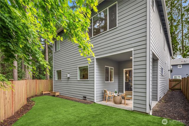 18315 17th Avenue W, Lynnwood, WA 98037