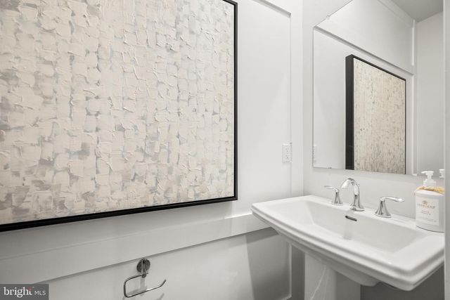 858 GRAPHITE DR, Phoenixville, PA 19460