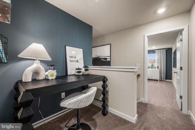 858 GRAPHITE DR, Phoenixville, PA 19460