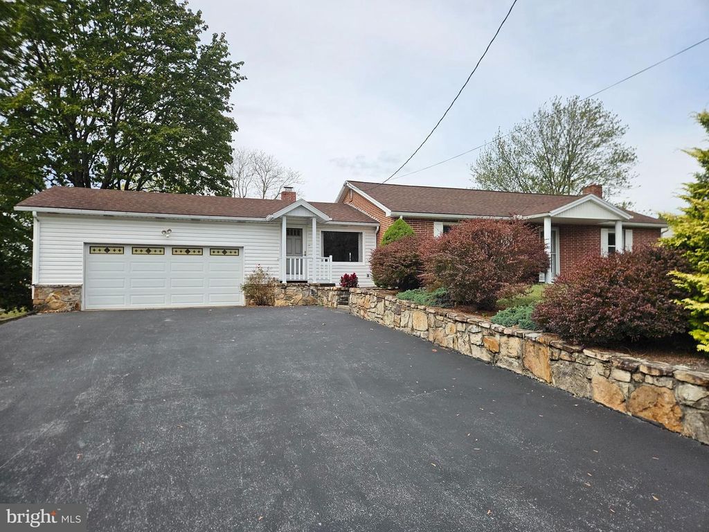 622 CHESTNUT AVE, Harrisburg, PA 17112