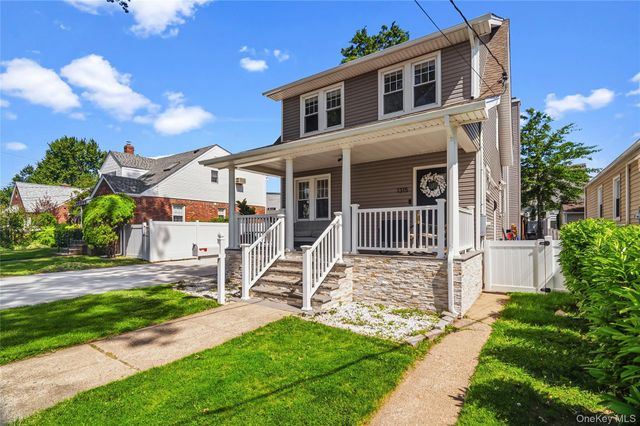 1315 6th Avenue, New Hyde Park, NY 11040