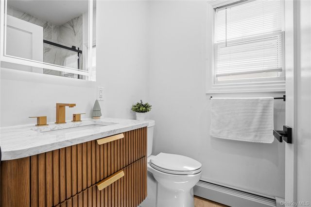1315 6th Avenue, New Hyde Park, NY 11040