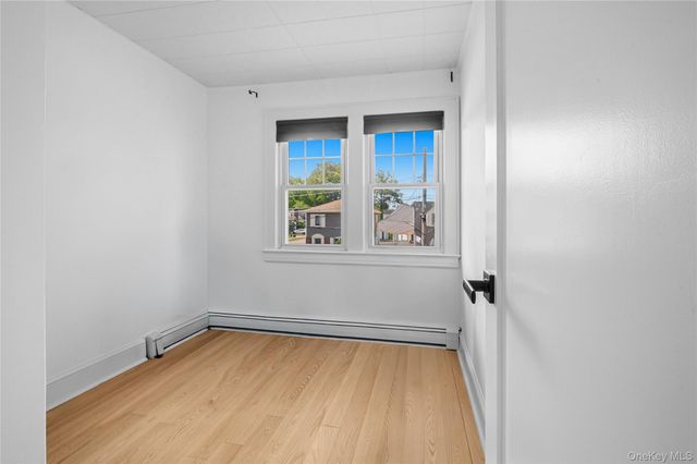 1315 6th Avenue, New Hyde Park, NY 11040