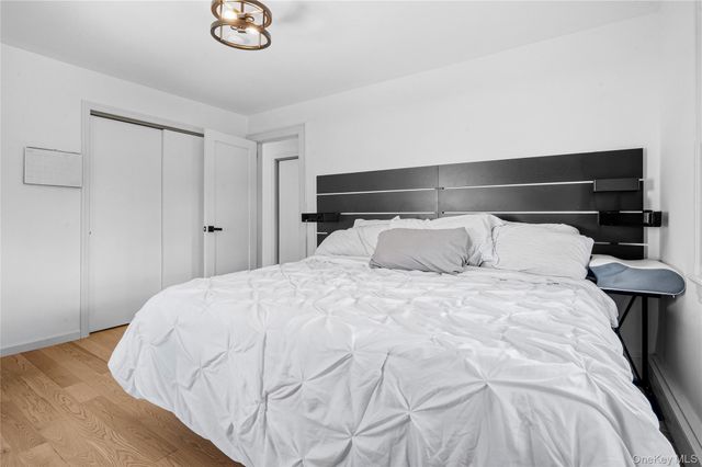 1315 6th Avenue, New Hyde Park, NY 11040
