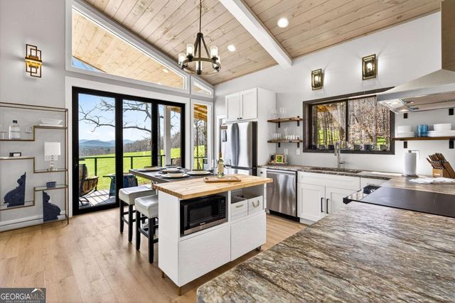 35 Laurel Mountain Estates Drive N, Blairsville, GA 30512