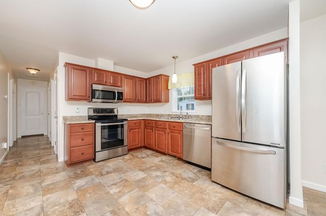 71 Eagle Drive, Rochester, NH 03868