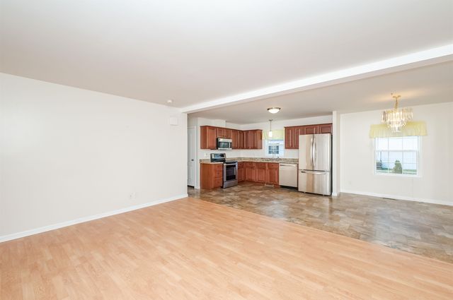 71 Eagle Drive, Rochester, NH 03868