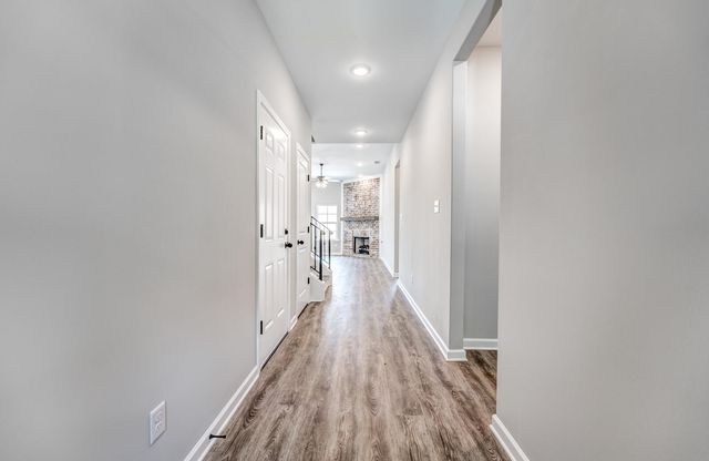 100 BLUE DR, Oakland, TN 38060