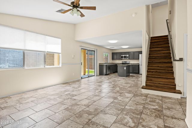 21827 N 40th Way, Phoenix, AZ 85050