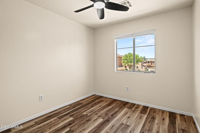 21827 N 40th Way, Phoenix, AZ 85050