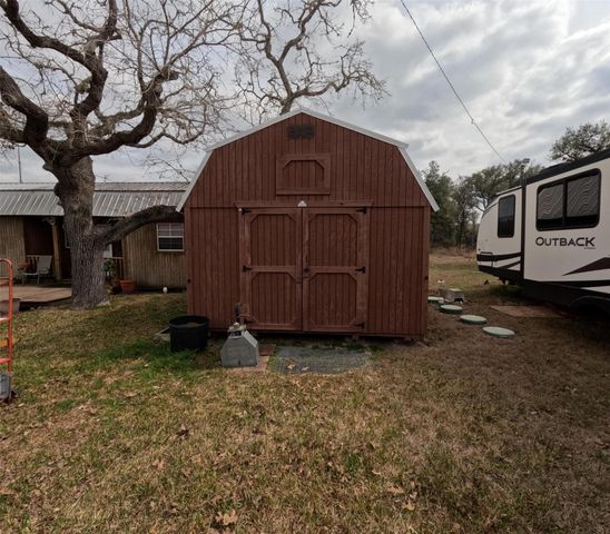 1385 Bego Road, Goliad, TX 77963