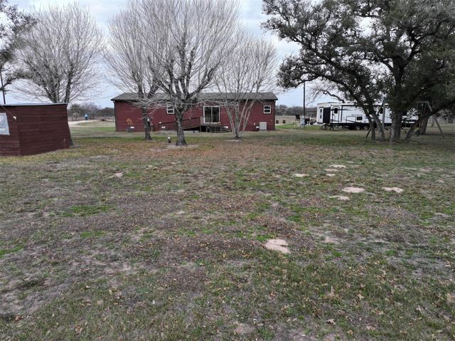 1385 Bego Road, Goliad, TX 77963
