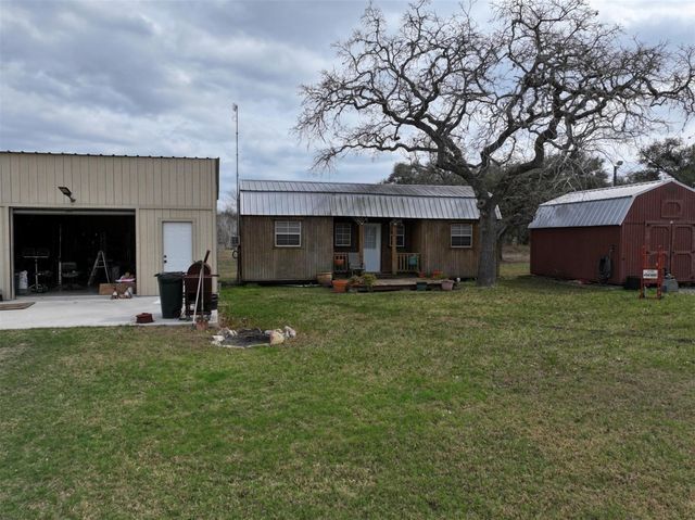 1385 Bego Road, Goliad, TX 77963