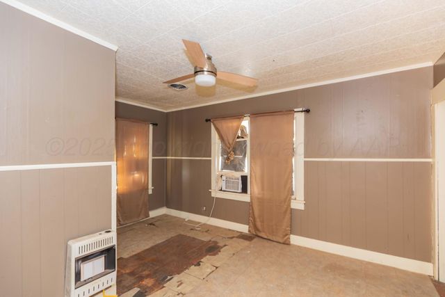 605 & 607 N Wall Street, Shamrock, TX 79079