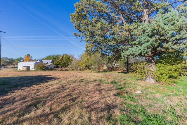 605 & 607 N Wall Street, Shamrock, TX 79079