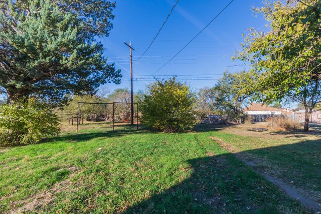 605 & 607 N Wall Street, Shamrock, TX 79079