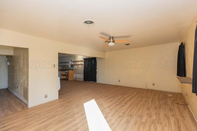 605 & 607 N Wall Street, Shamrock, TX 79079