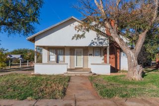 605 & 607 N Wall Street, Shamrock, TX 79079